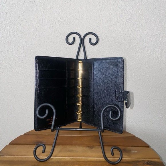 Authentic Louis Vuitton Epi agenda PM day planner plus unbranded paper included - Picture 11 of 16